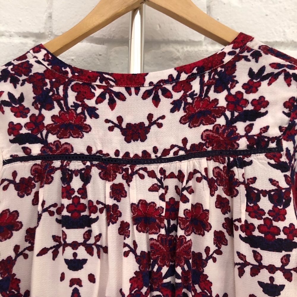 Lucky Brand red floral flowy button down top - Picture 6 of 9
